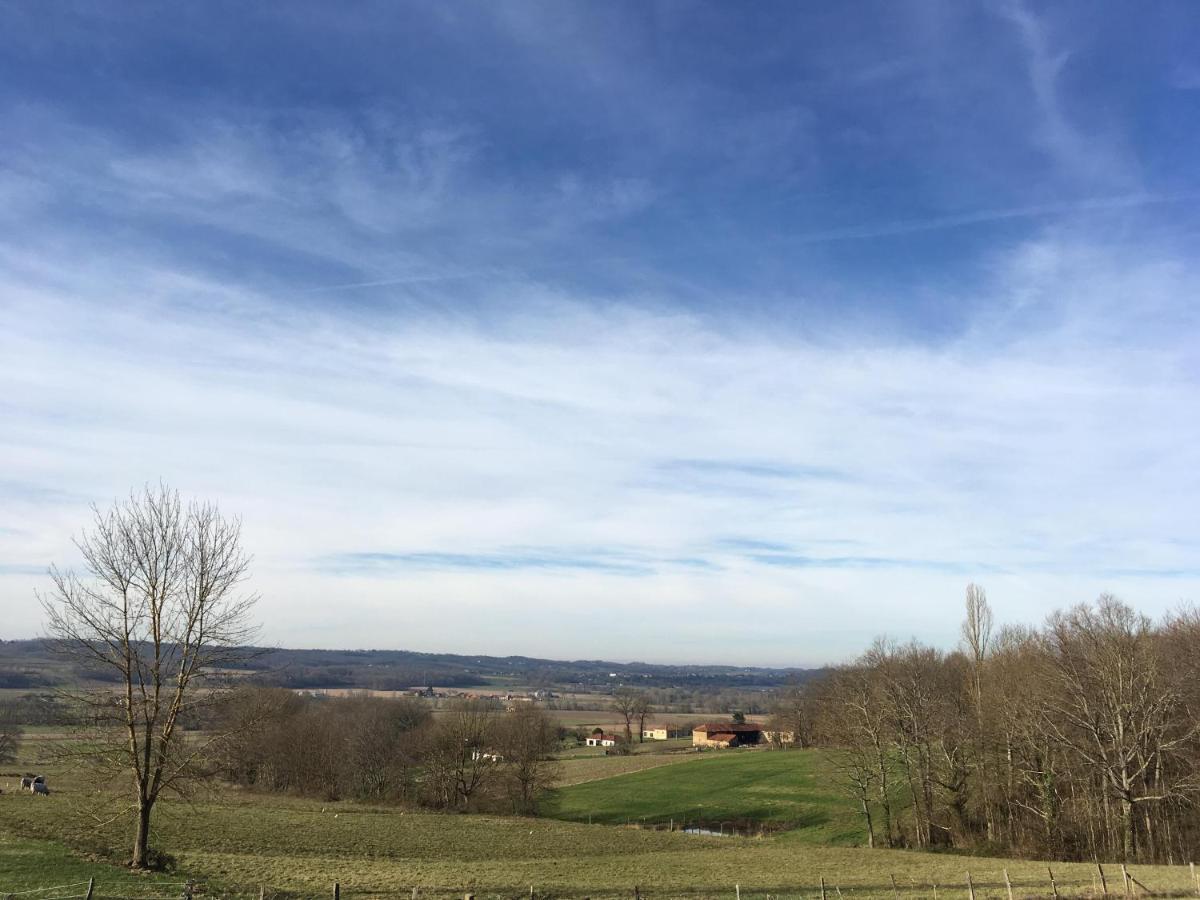 Logement Paisible A La Campagne Aubarede Bagian luar foto
