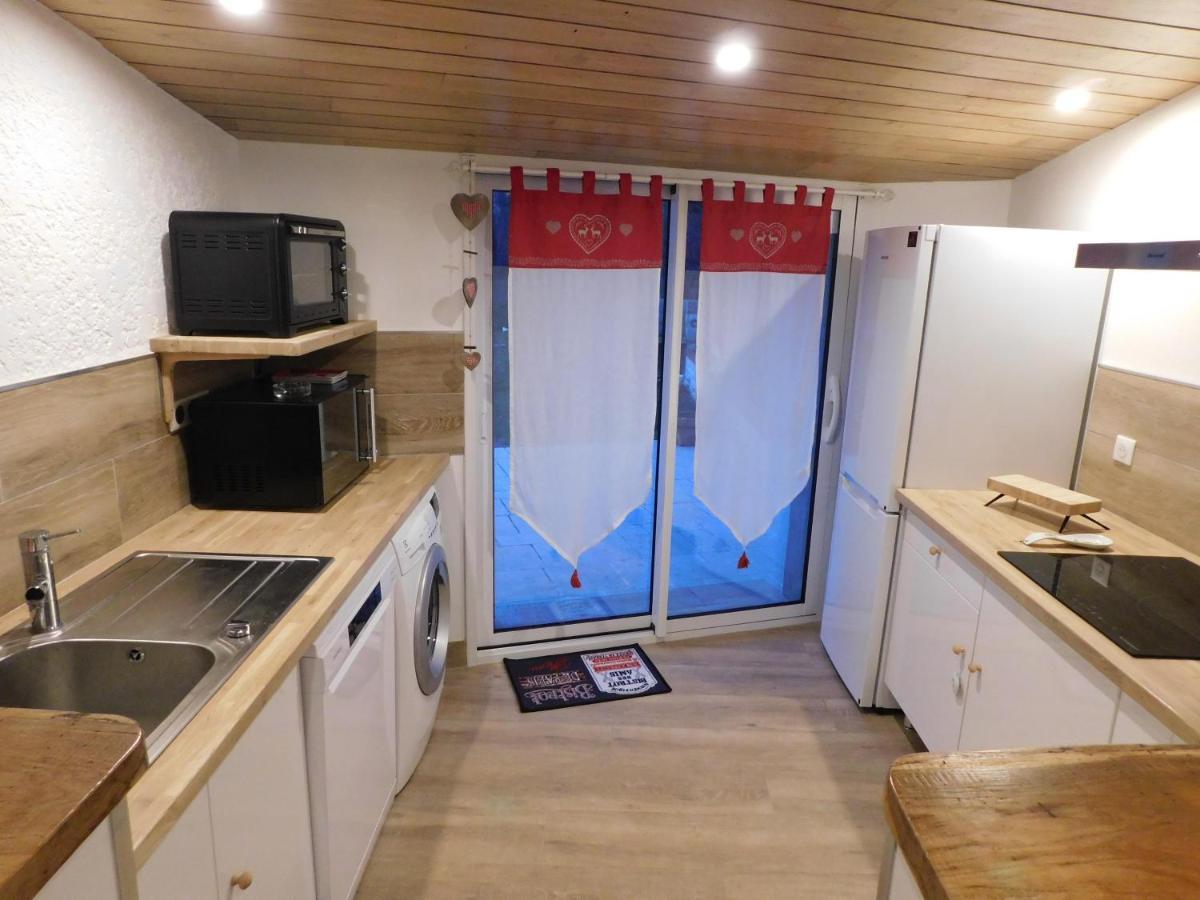Logement Paisible A La Campagne Aubarede Bagian luar foto